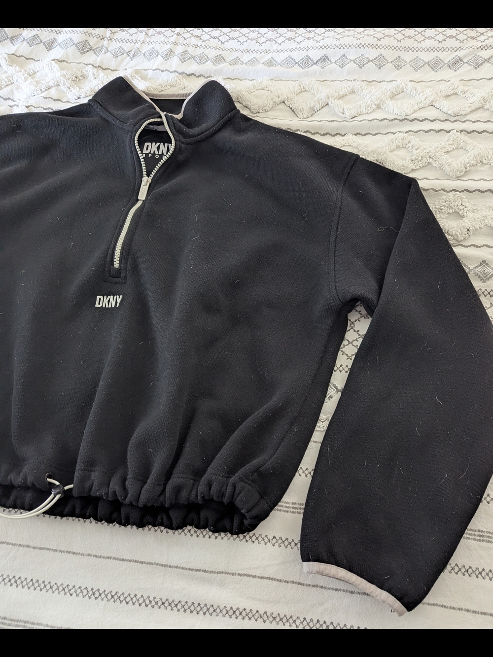 DKNY Cropped Logo Pullover